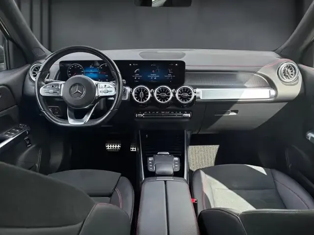 Mercedes-Benz EQB 250