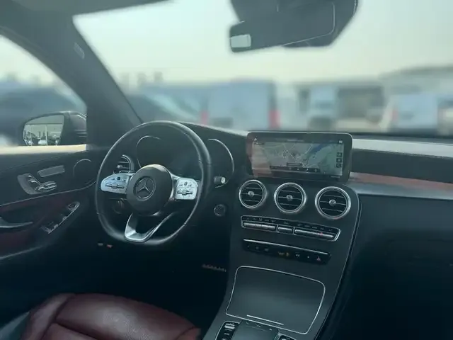 Mercedes-Benz GLC 300