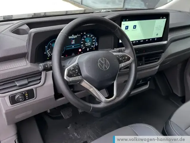 Volkswagen T7 Caravelle