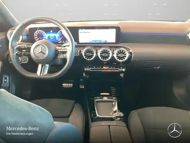 Mercedes-Benz CLA 220