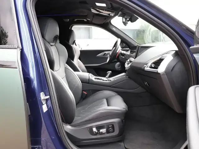 BMW XM