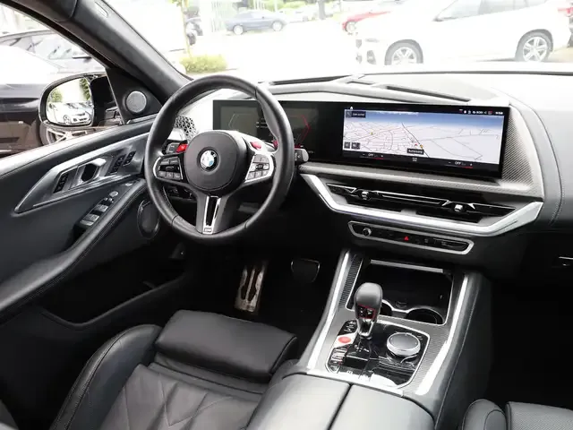 BMW XM