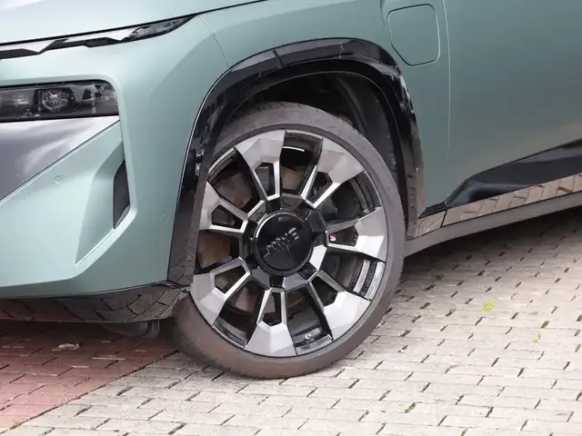 BMW XM