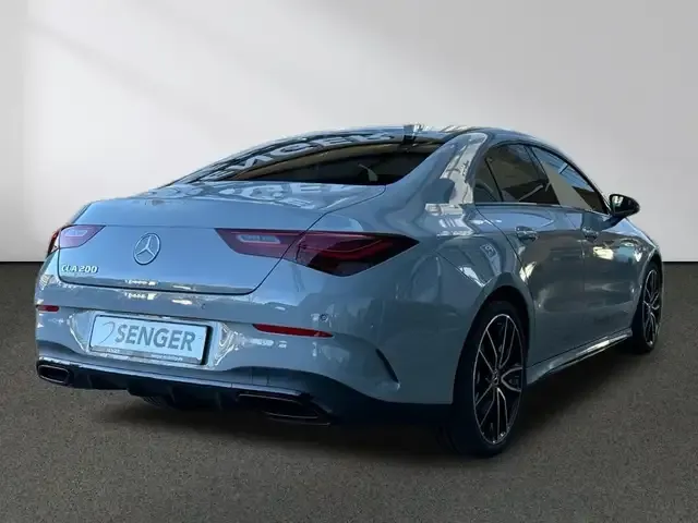 Mercedes-Benz CLA 200