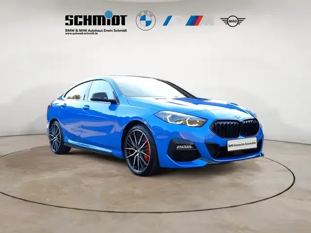 BMW 220