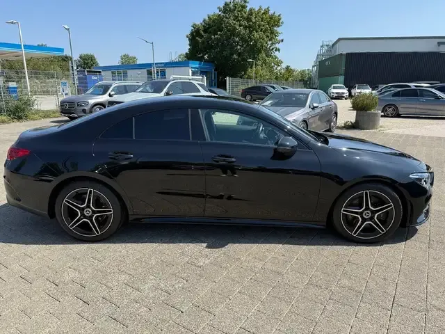 Mercedes-Benz CLA 250