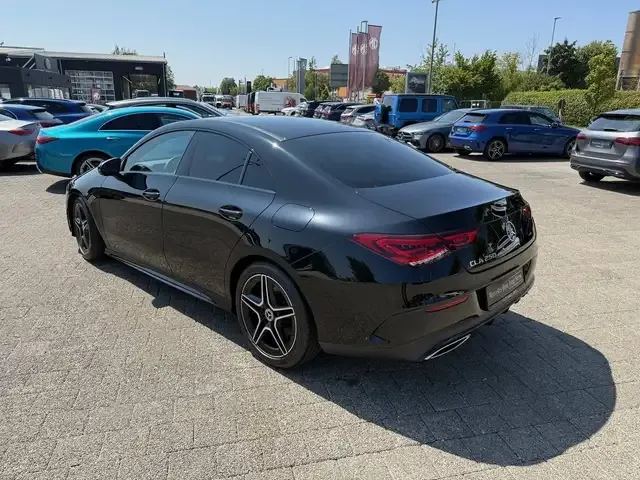 Mercedes-Benz CLA 250