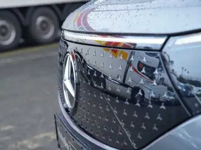 Mercedes-Benz EQB 300