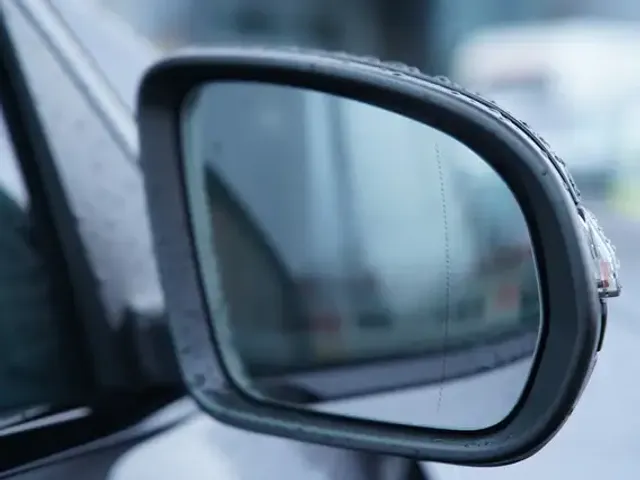 Mercedes-Benz EQB 300