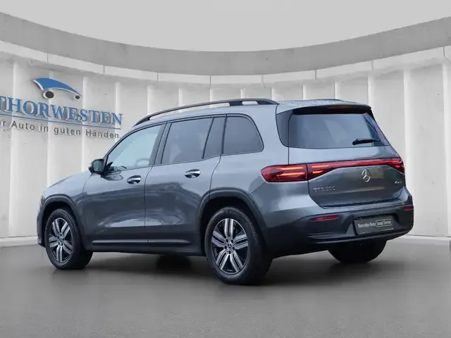 Mercedes-Benz EQB 300