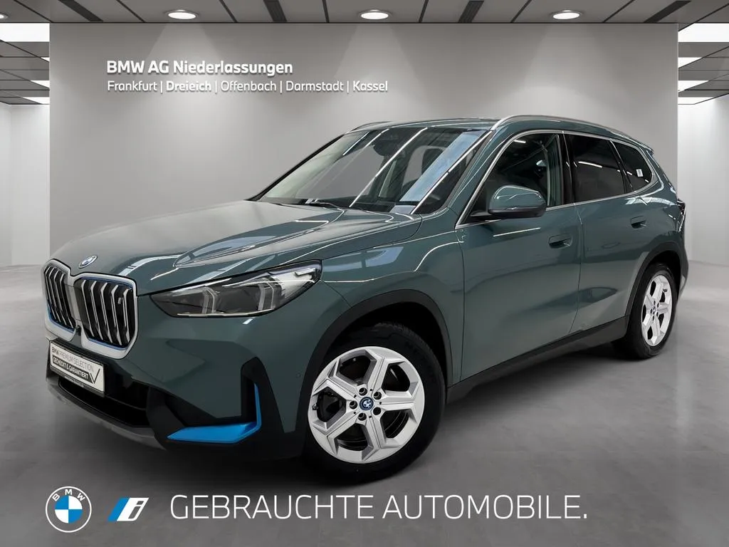 BMW iX1