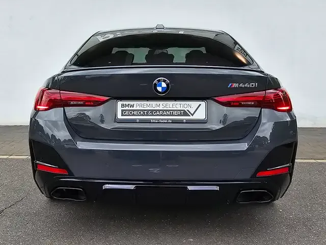 BMW 440