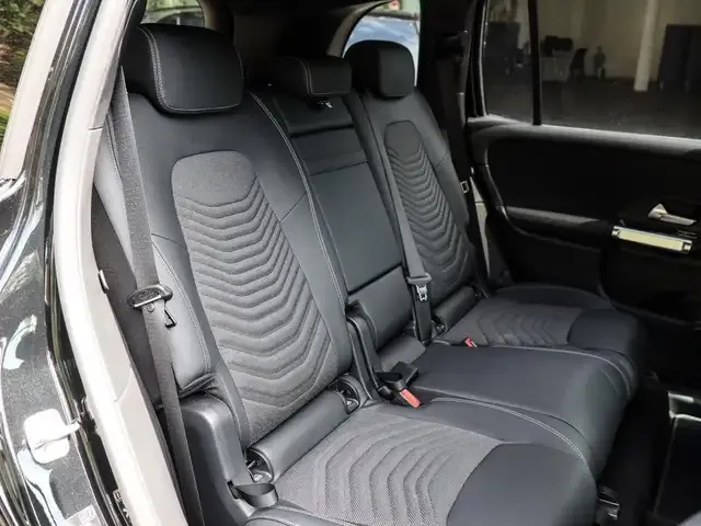 Mercedes-Benz EQB 300