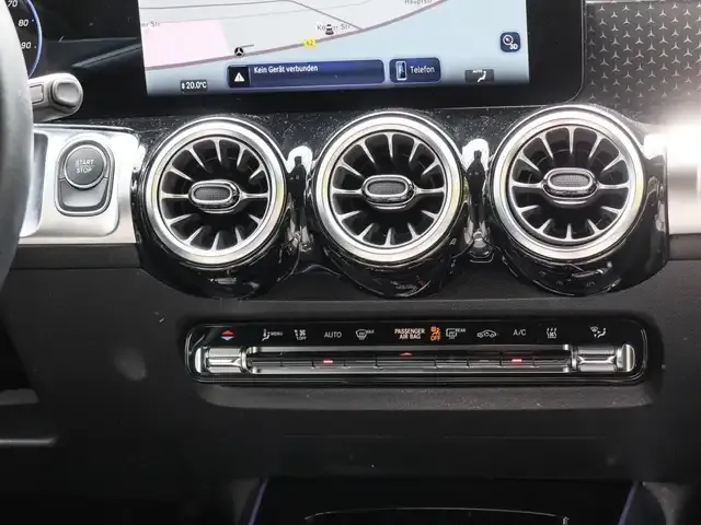 Mercedes-Benz EQB 300