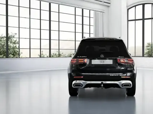 Mercedes-Benz GLB 220