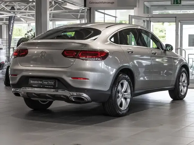 Mercedes-Benz GLC 220