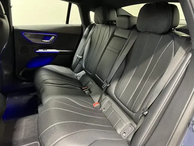 Mercedes-Benz EQE 300