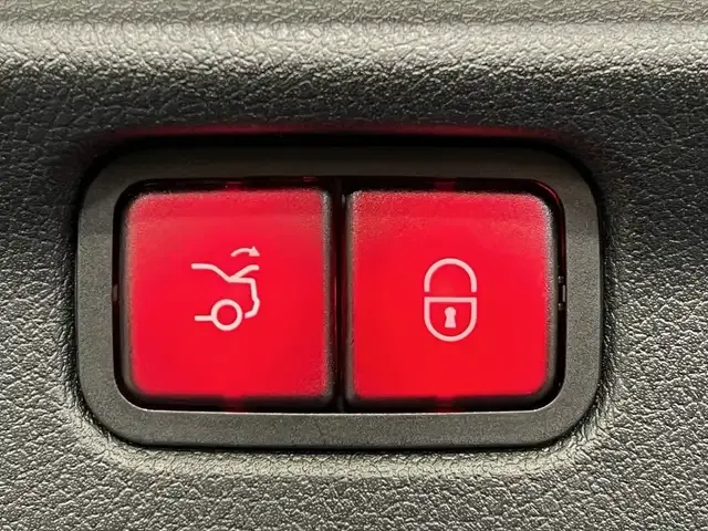 Mercedes-Benz EQE 300