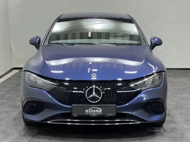 Mercedes-Benz EQE 300