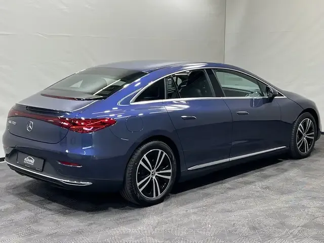 Mercedes-Benz EQE 300