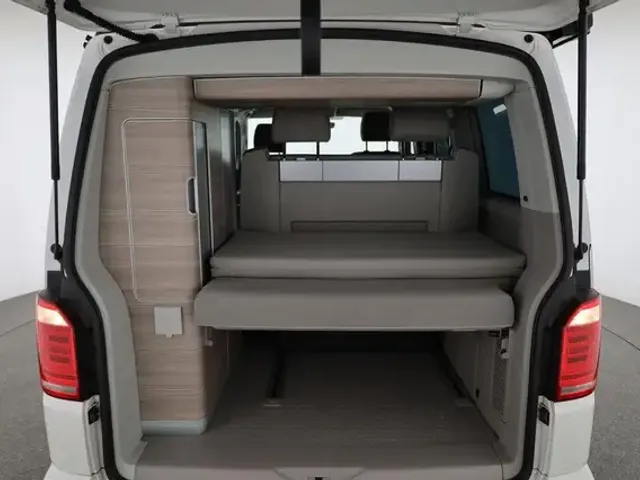 Volkswagen T6 California