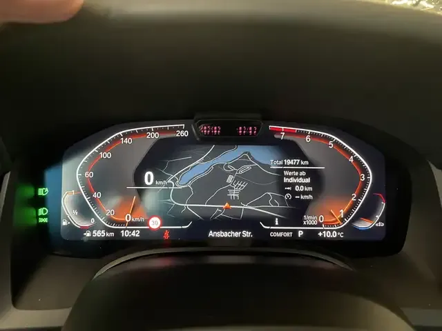 BMW 840
