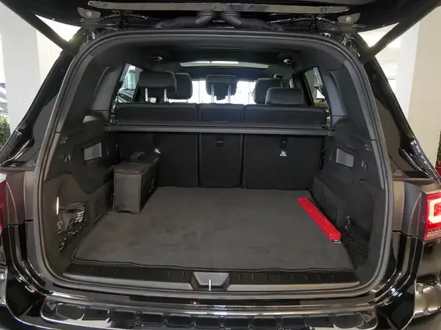 Mercedes-Benz EQB 300