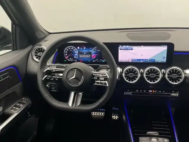 Mercedes-Benz GLB 200