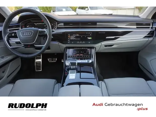 Audi S8