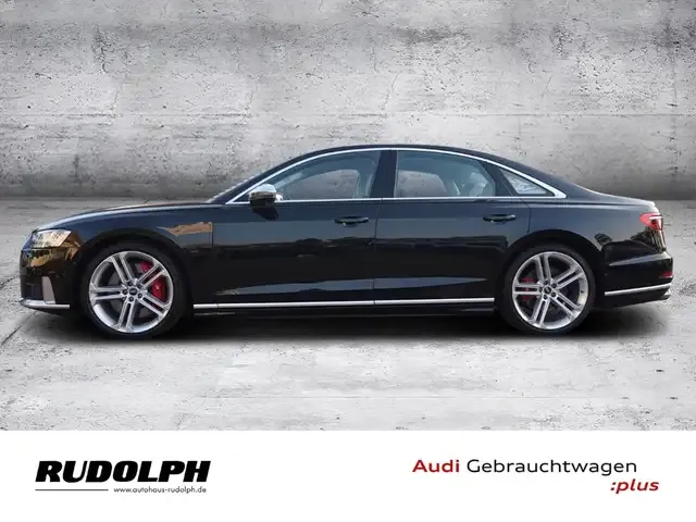 Audi S8