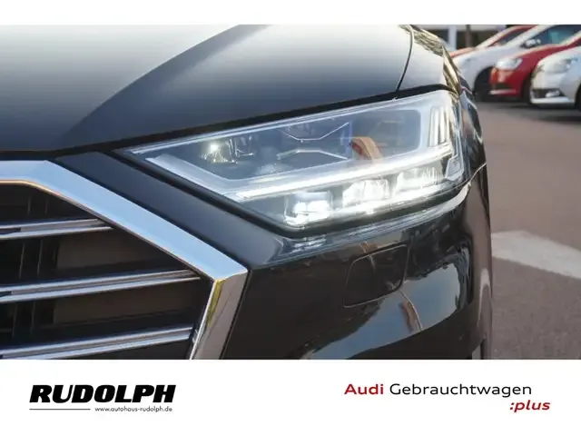 Audi S8