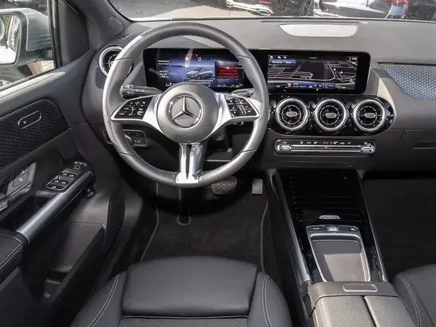 Mercedes-Benz B 180