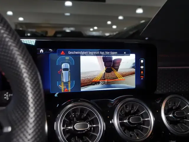 Mercedes-Benz EQB 350