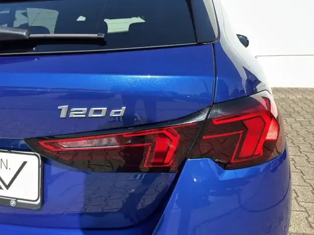 BMW 120