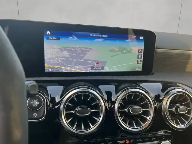 Mercedes-Benz A 35 AMG