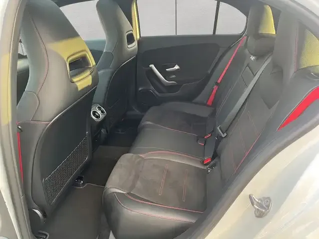 Mercedes-Benz A 35 AMG