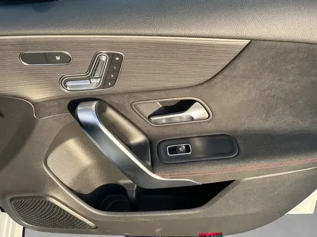 Mercedes-Benz A 35 AMG