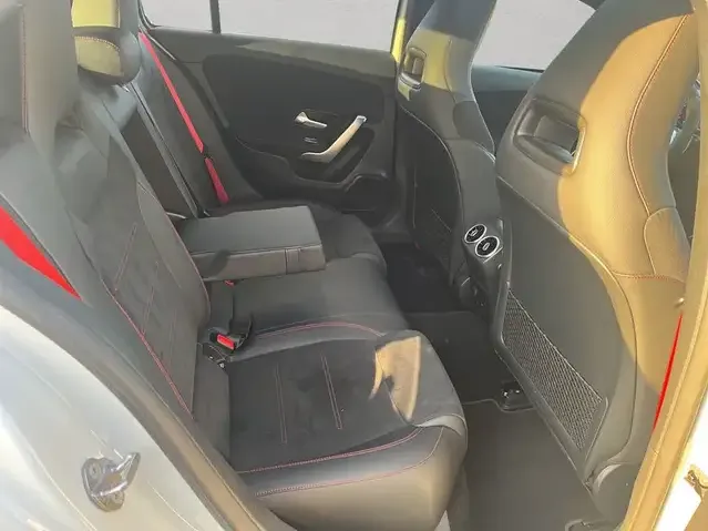 Mercedes-Benz A 35 AMG