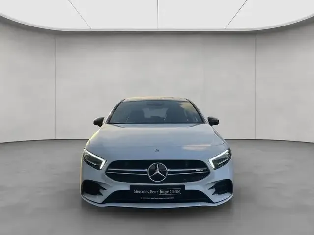 Mercedes-Benz A 35 AMG