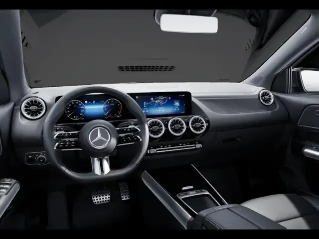 Mercedes-Benz GLA 220