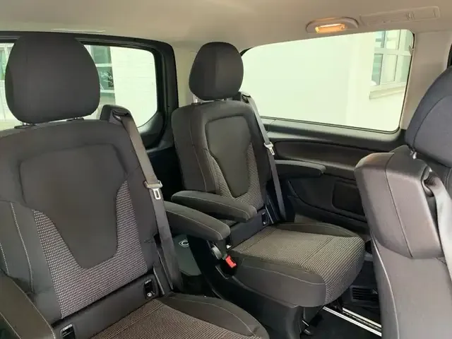 Mercedes-Benz EQV 300