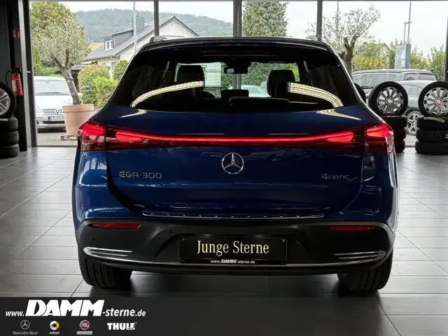 Mercedes-Benz EQA 300