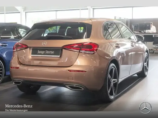 Mercedes-Benz A 180