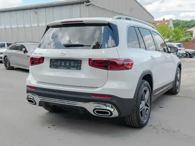 Mercedes-Benz GLB 200