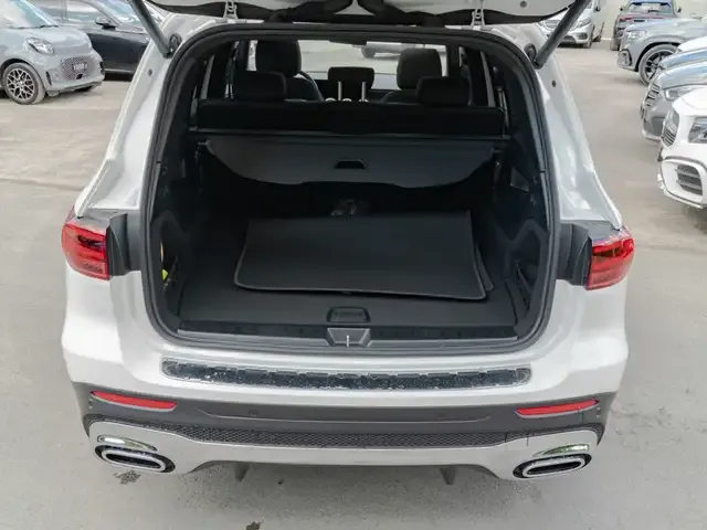 Mercedes-Benz GLB 200