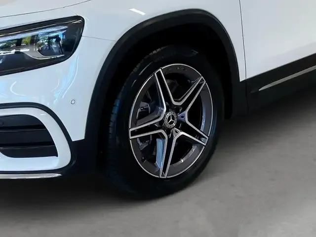 Mercedes-Benz GLB 250