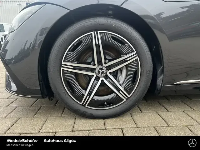 Mercedes-Benz EQE 350