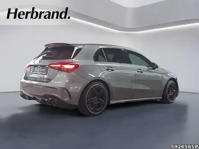 Mercedes-Benz A 45 AMG