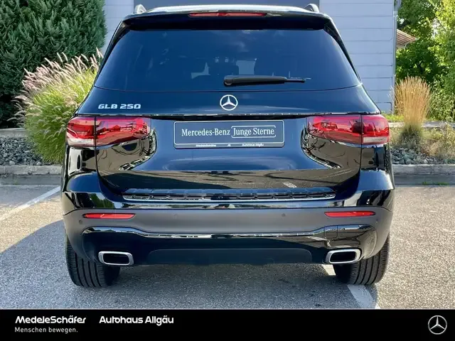 Mercedes-Benz GLB 250