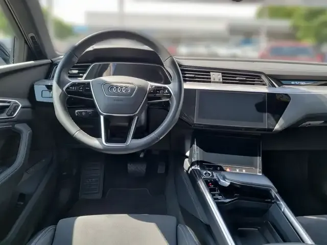 Audi Q8 e-tron